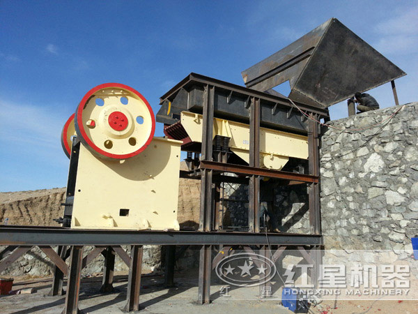 颚式破碎机现场