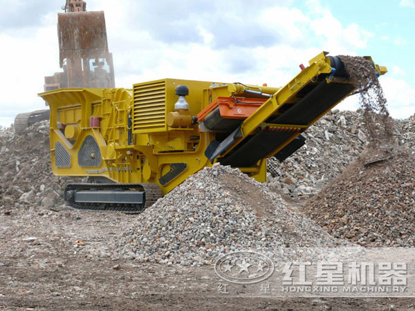 大产量可移动式破碎机在广东破碎现场